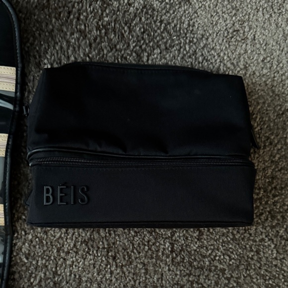 Béis Black & Blush Travel Pouch Set - Picture 6 of 12